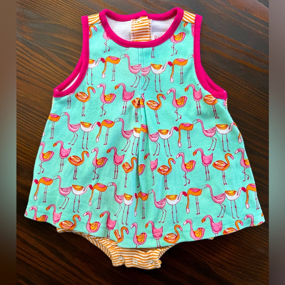 Adorable Zutano 12m playsuit onesie with flamingos!